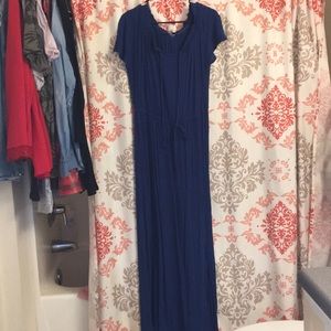 Maxi dress with slits